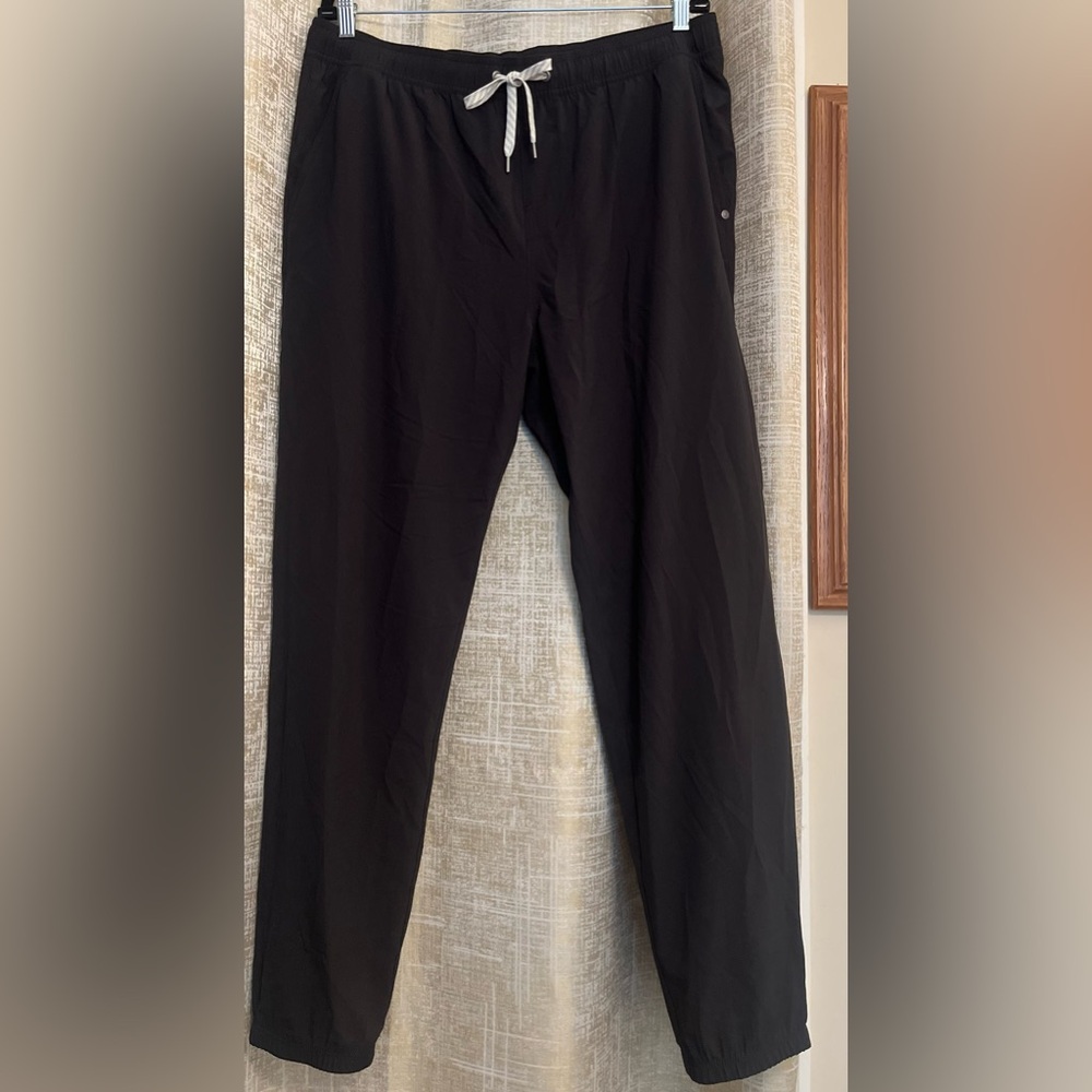 Vuori Kore Jogger 28" Men's XL Black Athletic Running Pants - Built in Boxer